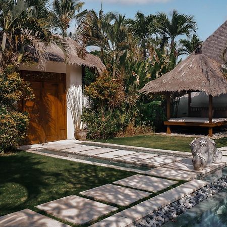 Nyaman Villas Seminyak Esterno foto