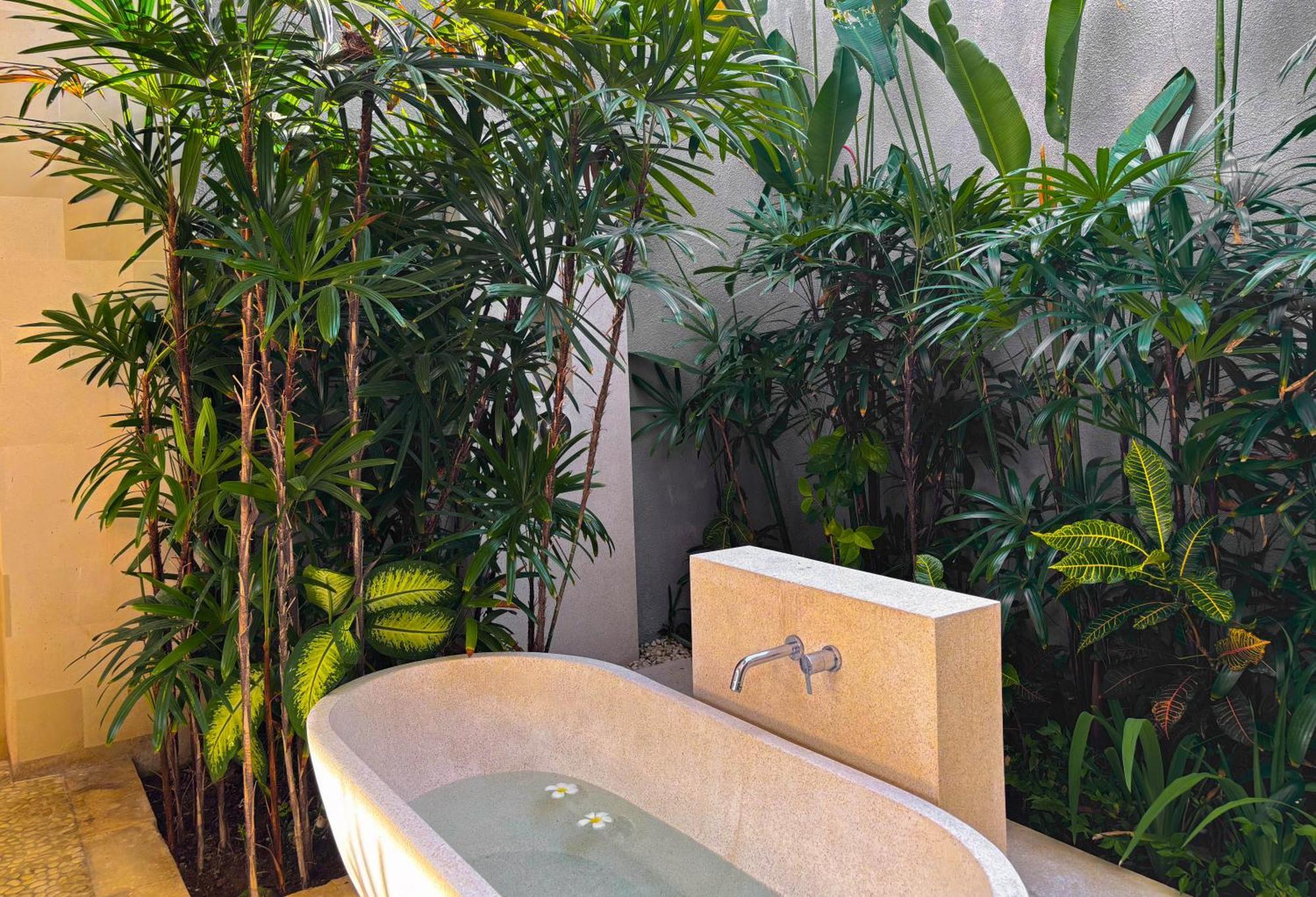 Nyaman Villas Seminyak Esterno foto