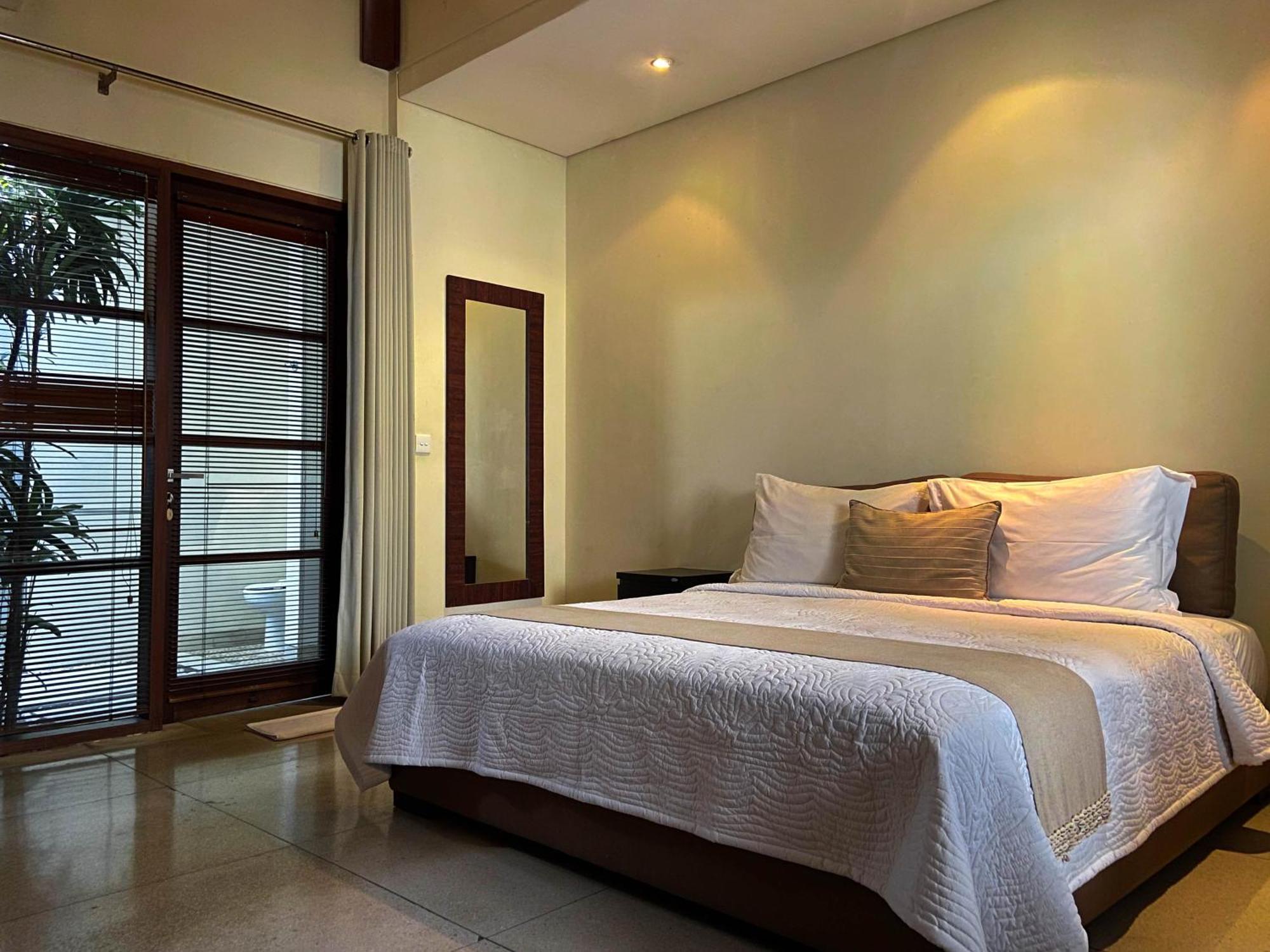 Nyaman Villas Seminyak Esterno foto