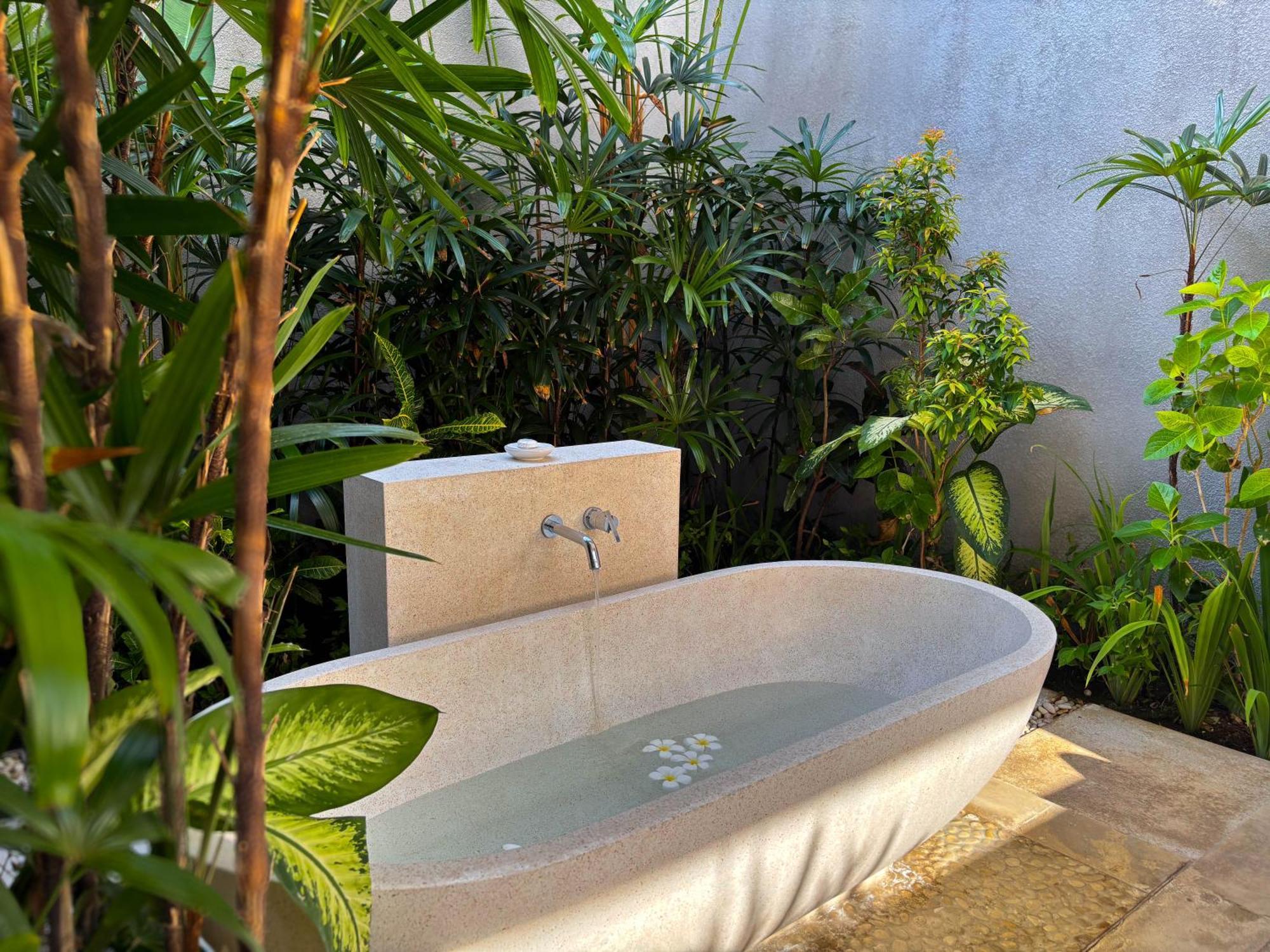 Nyaman Villas Seminyak Esterno foto