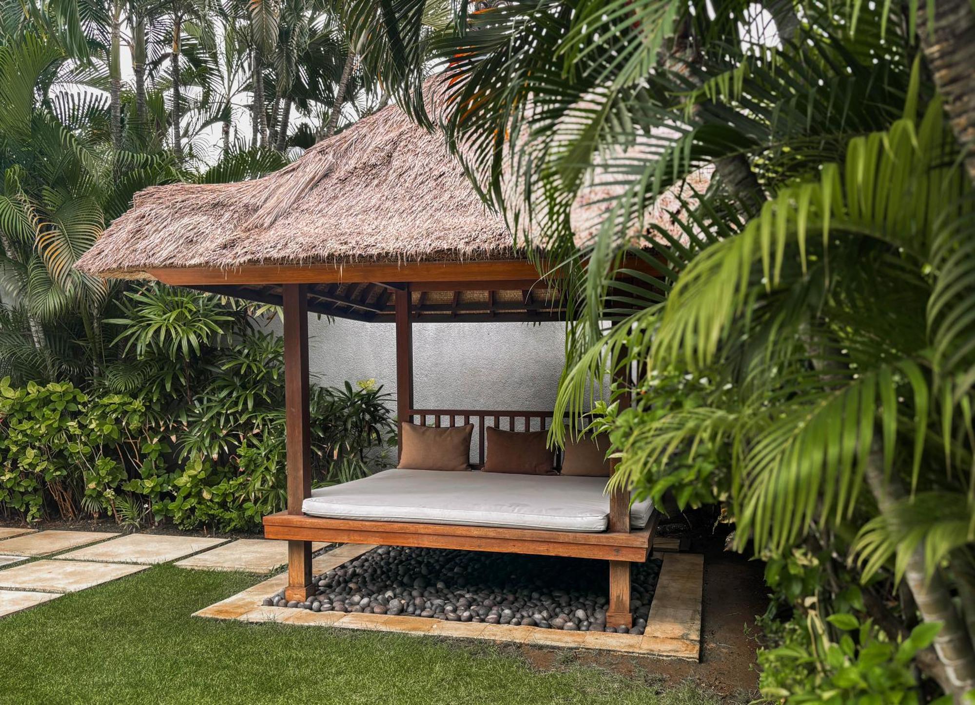 Nyaman Villas Seminyak Esterno foto